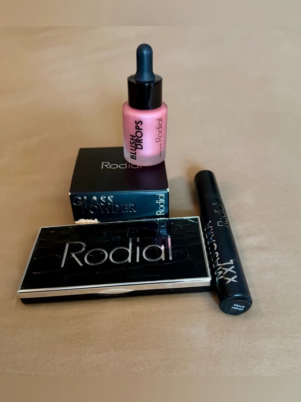 Rodial Pink & Neutral Blush and Eye Palette with Black Mascara